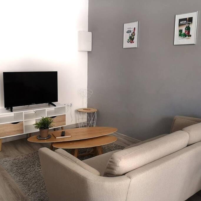 Terrasse Du Get Apartment Ровел Екстериор снимка