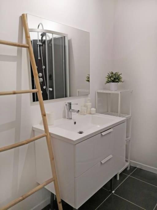 Terrasse Du Get Apartment Ровел Екстериор снимка